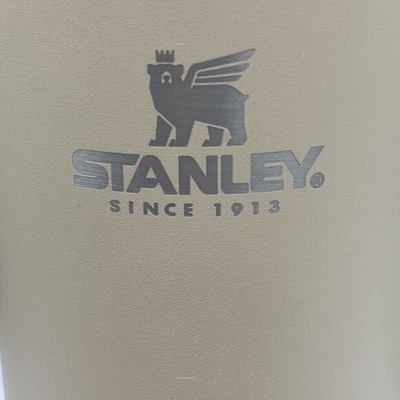 Stanley 40 oz. The Quencher H2.0 FlowState Tan Tumbler With Straw - Picture 2 of 8